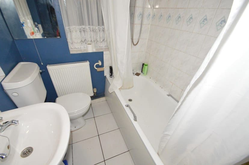 15, Gleave Road - Image 12