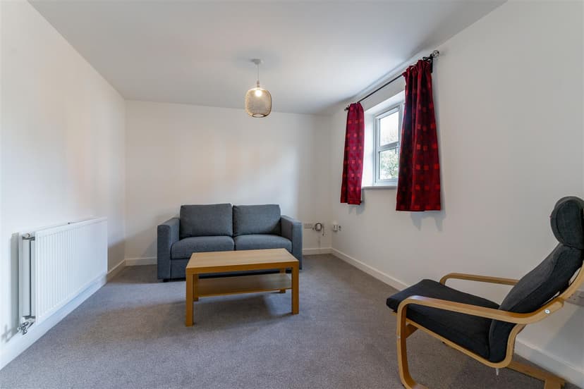 Flat 4, Heroes Drive - Image 10