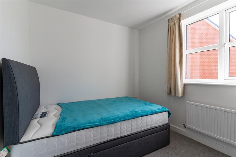 Flat 4, Heroes Drive - Image 6