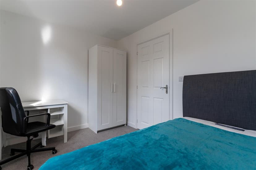 Flat 4, Heroes Drive - Image 5