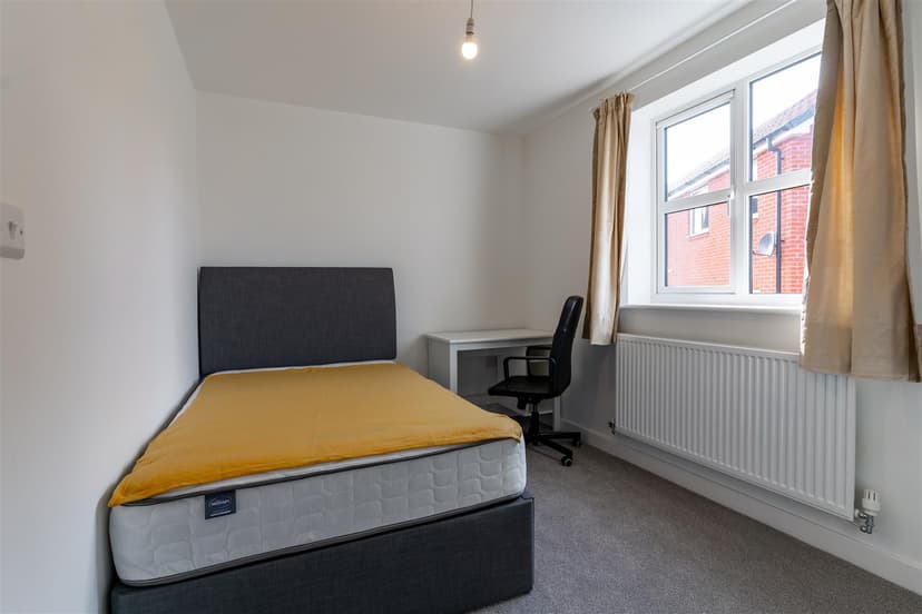 Flat 4, Heroes Drive - Image 4