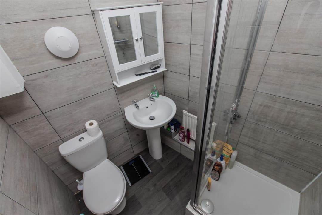 Flat 2, Bristol Road