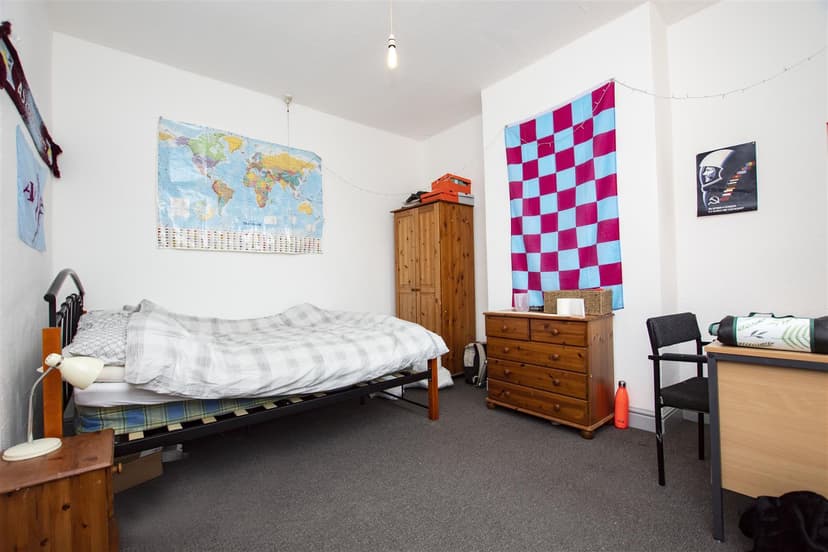 82, Teignmouth Road - Image 3