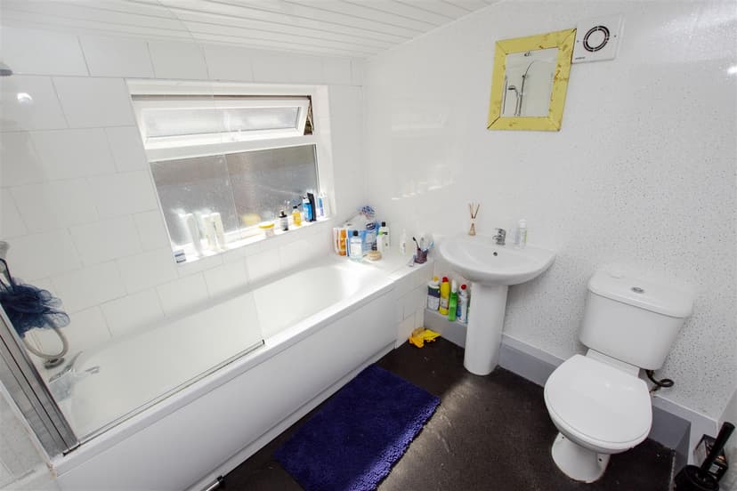 82, Teignmouth Road - Image 1