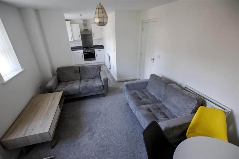 Apartment 8, Bowthorpe Court, Escelie Way - Image 7