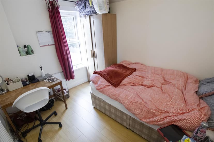 148, Bournbrook Road - Image 3