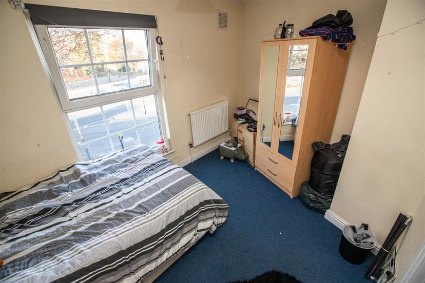 Flat 1, Bristol Road - Image 2