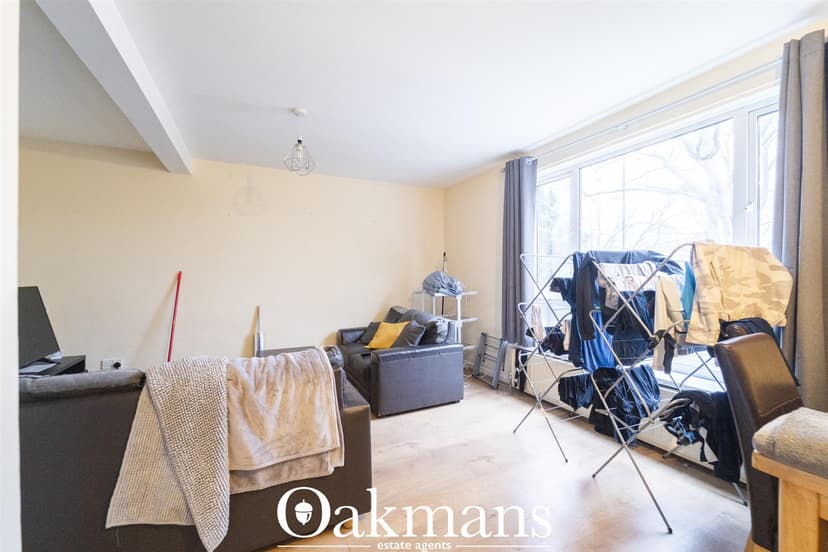 16, East Drive - Image 15