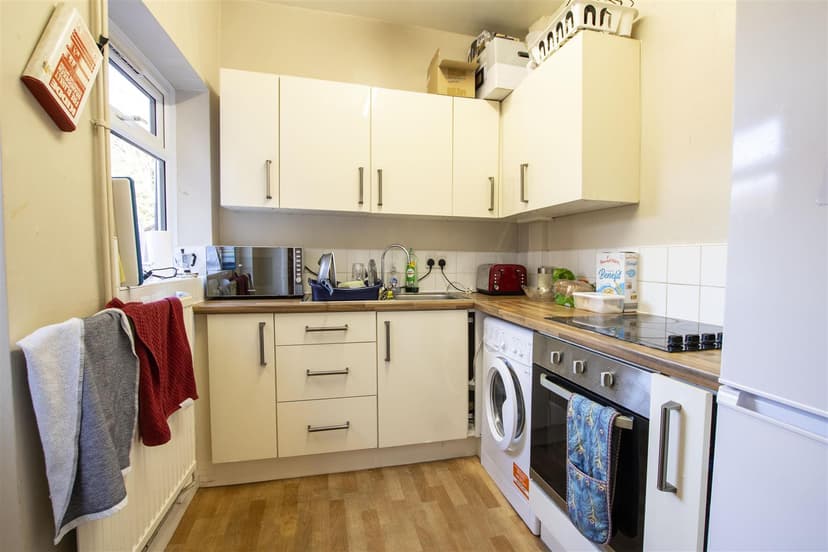 54, Lottie Road - Image 8