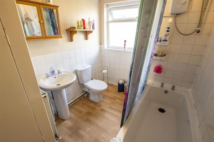 54, Lottie Road - Image 3