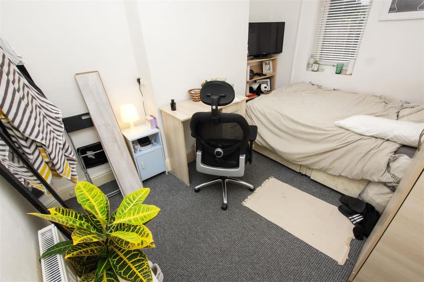 7, Boldmere Terrace - Image 1