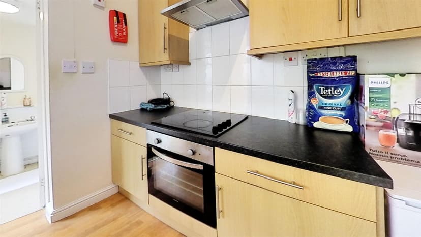 103, Heeley Road - Image 8