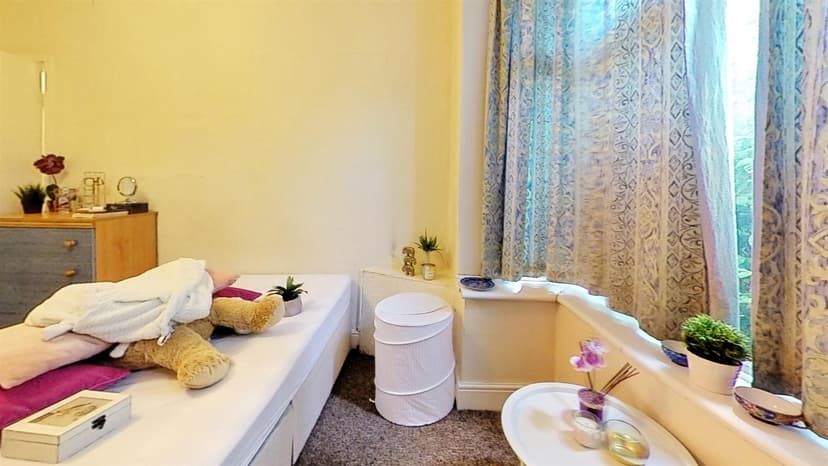 103, Heeley Road - Image 2