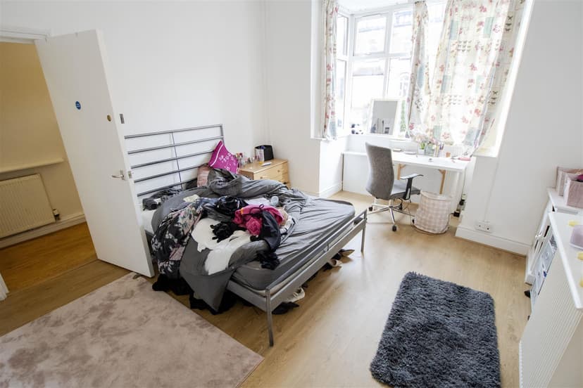 20, Bournbrook Road - Image 4