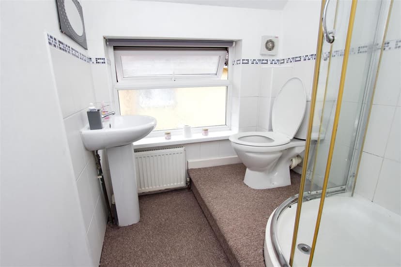 66, Reservoir Road - Image 3