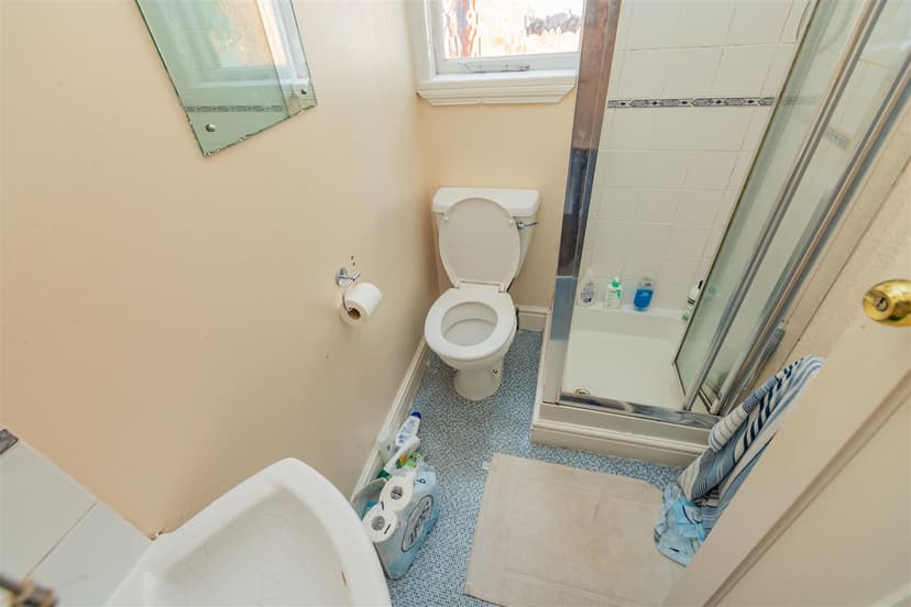 16, Bournbrook Road - Image 2