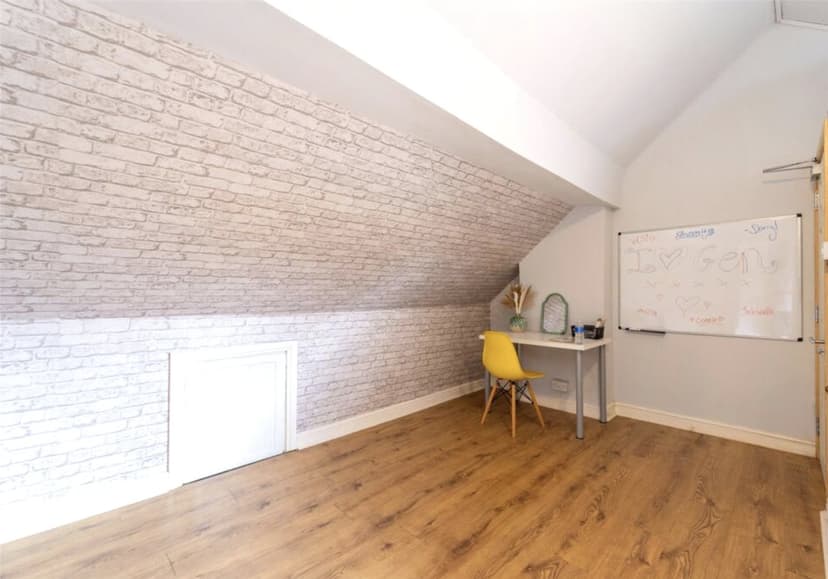 252, Edward Road - Image 17