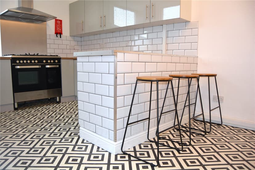 252, Edward Road - Image 14