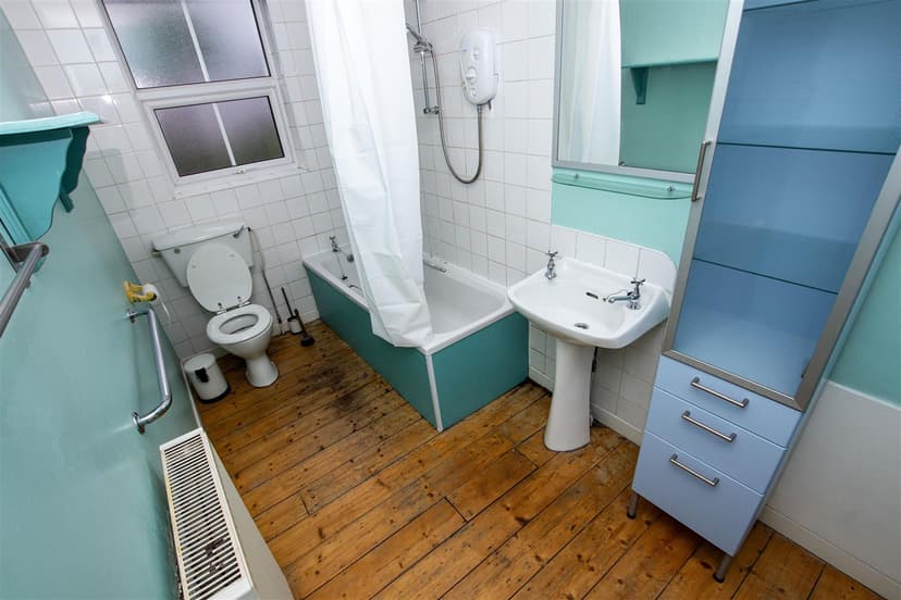 12, Lottie Road - Image 2