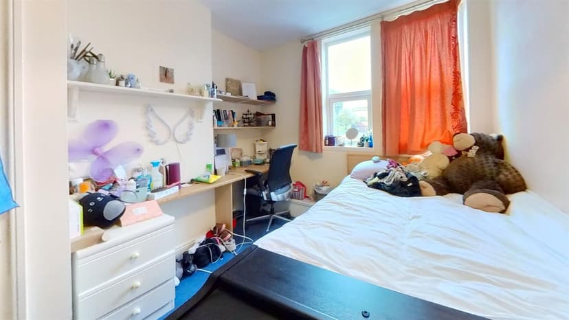 105, Dawlish Road - Image 7