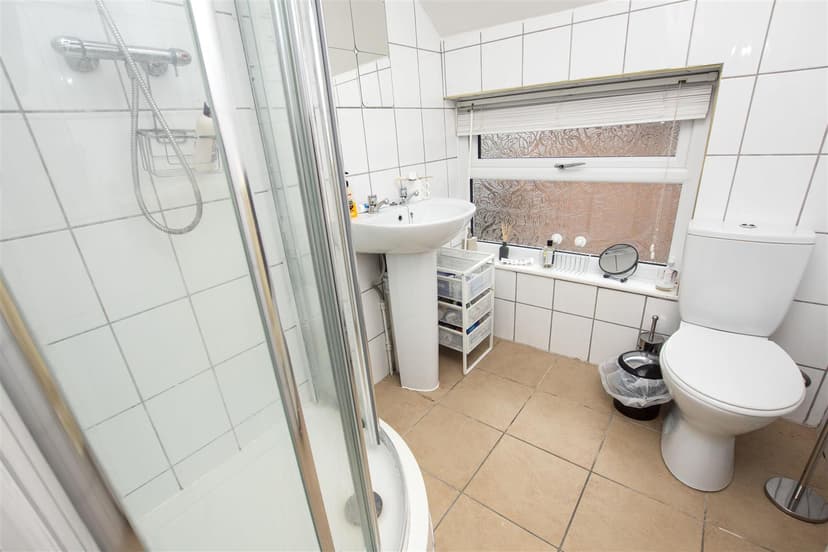 80, Reservoir Road - Image 3