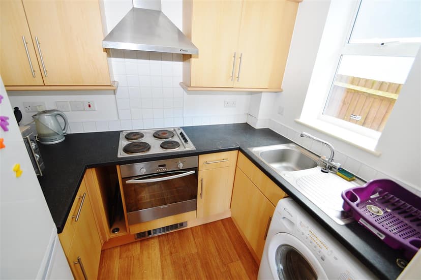 Flat 2, Heeley Road - Image 3