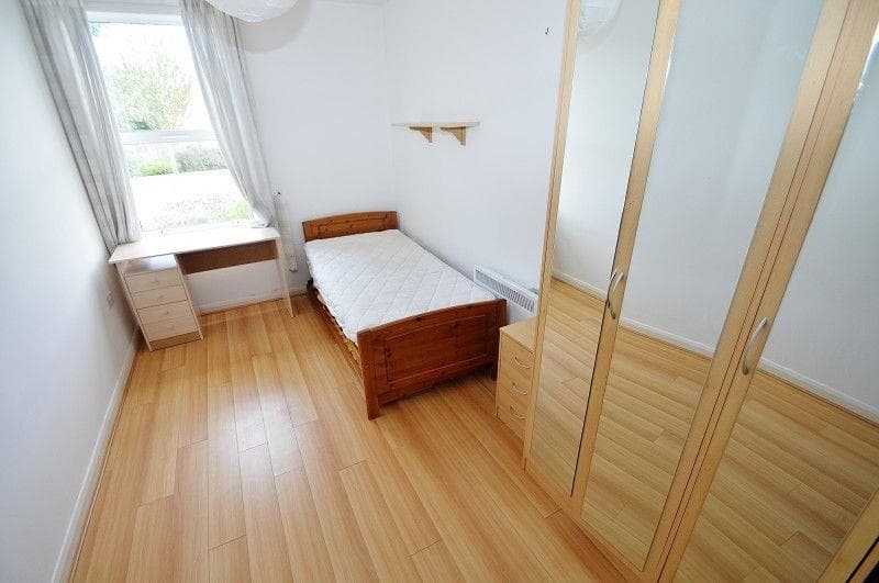 Flat 2, Heeley Road - Image 2