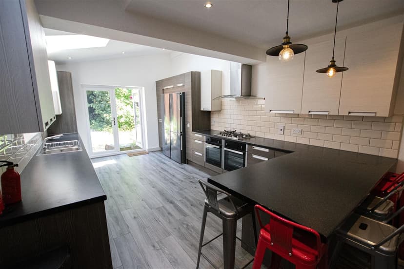 131, Hubert Road - Image 13