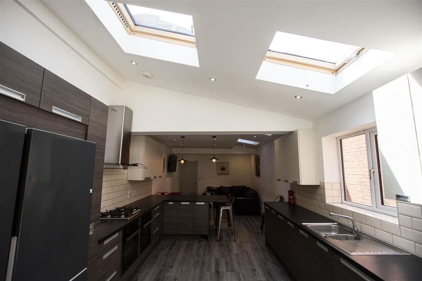 131, Hubert Road - Image 12