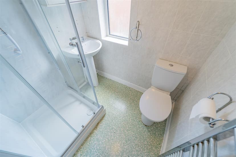 78, Warwards Lane - Image 12