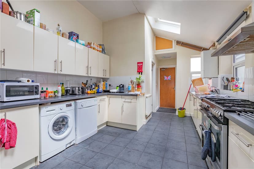 19, Heeley Road - Image 14