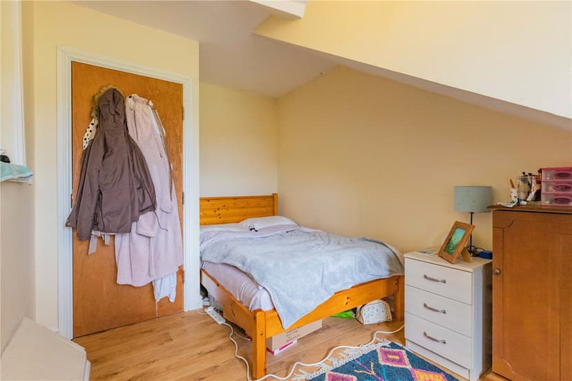 19, Heeley Road - Image 10