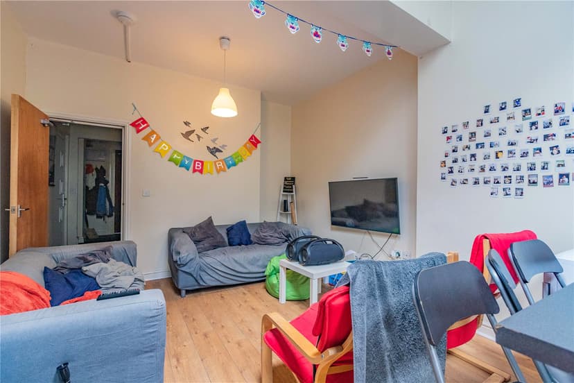 19, Heeley Road - Image 3