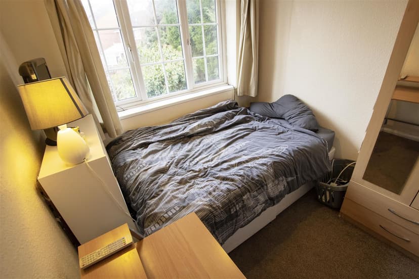 347, Tiverton Road - Image 5