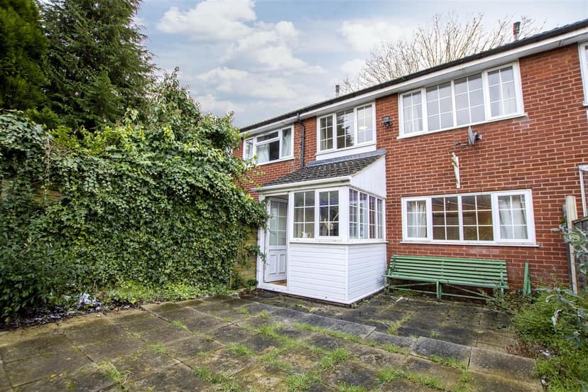 347, Tiverton Road - Image 2