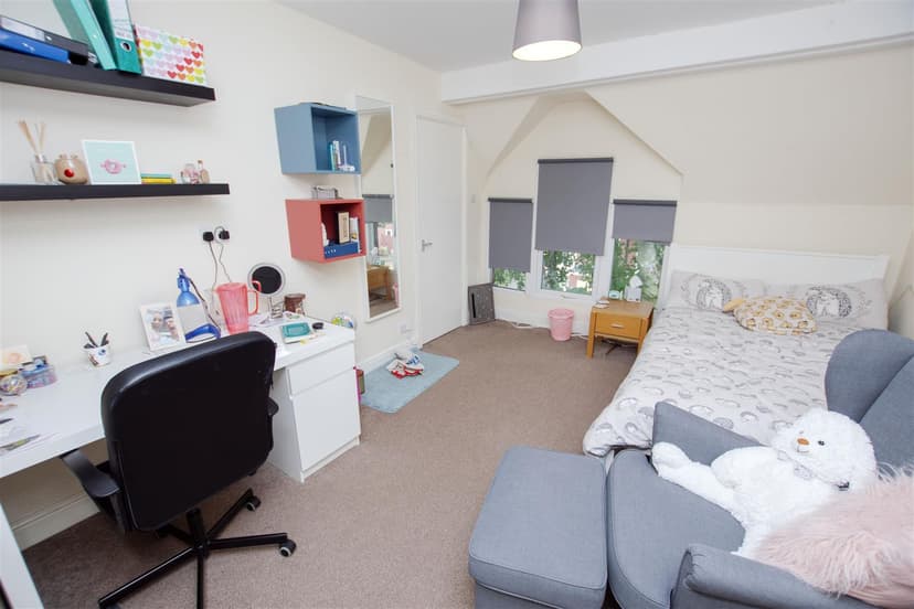 328, Tiverton Road - Image 8