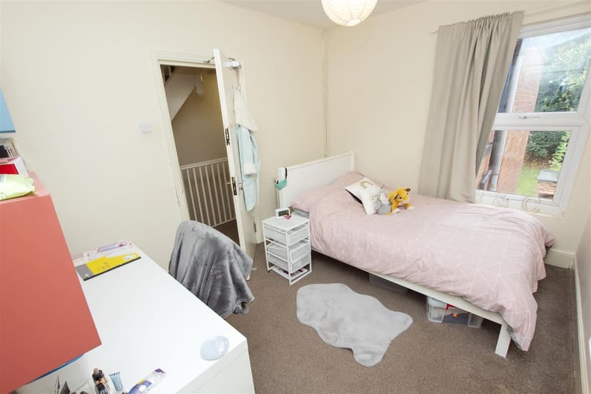 328, Tiverton Road - Image 5