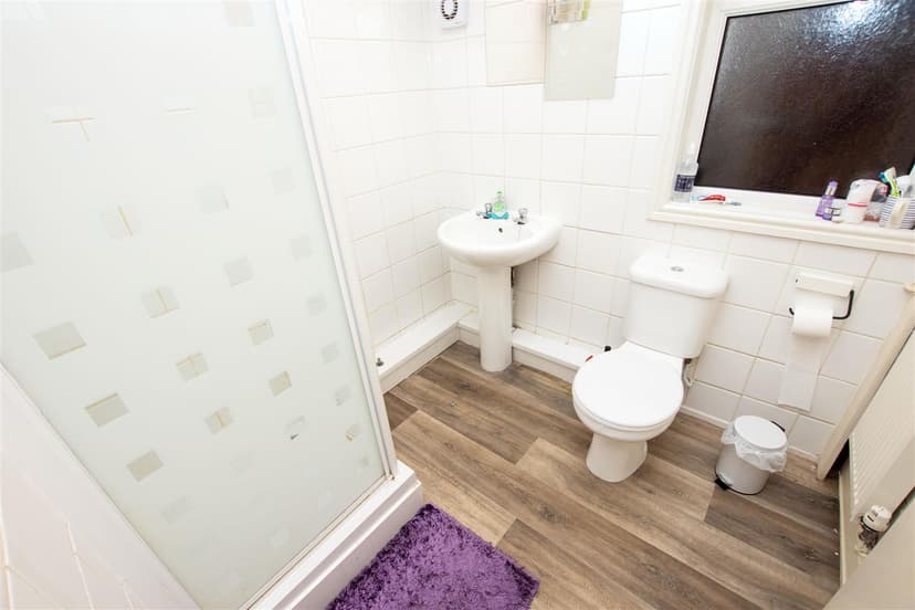 328, Tiverton Road - Image 1