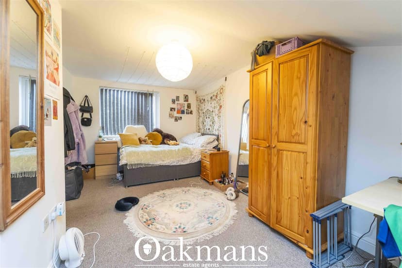 81, Harrow Road - Image 14