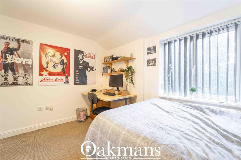 81, Harrow Road - Image 12