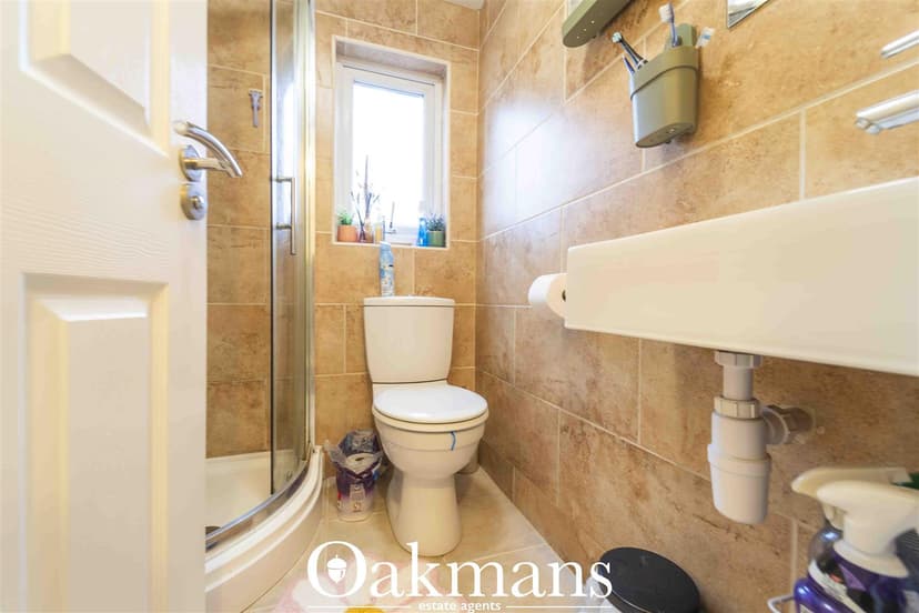 81, Harrow Road - Image 5