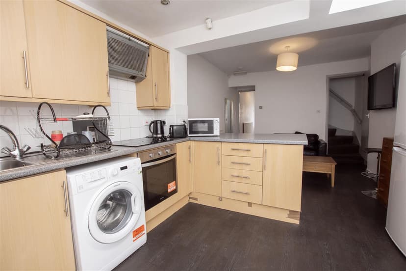 47, Dawlish Road - Image 6