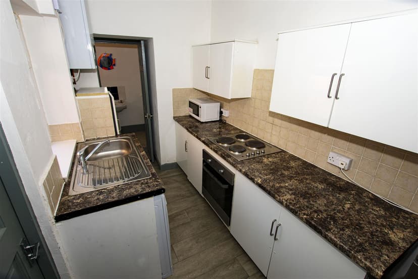 67, Gleave Road - Image 13