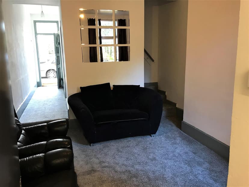 67, Gleave Road - Image 9