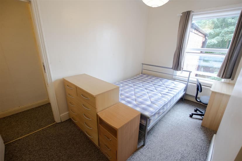 30, Teignmouth Road - Image 4