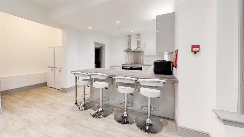 144, Oakfield Road - Image 16