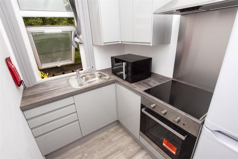 144, Oakfield Road - Image 14