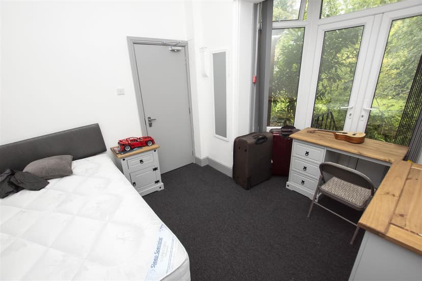 144, Oakfield Road - Image 10
