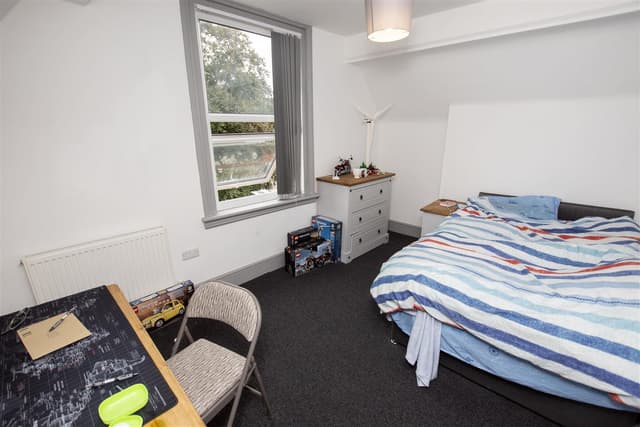 144, Oakfield Road - Image 8