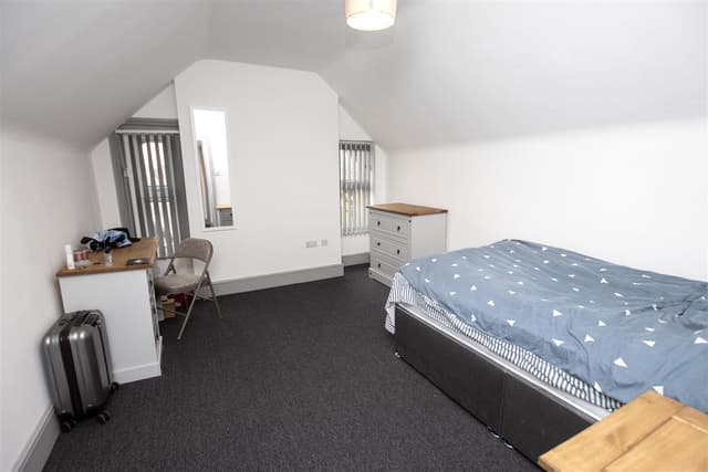 144, Oakfield Road - Image 7